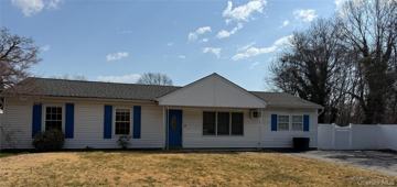 featured image of 549 Blue Point Rd