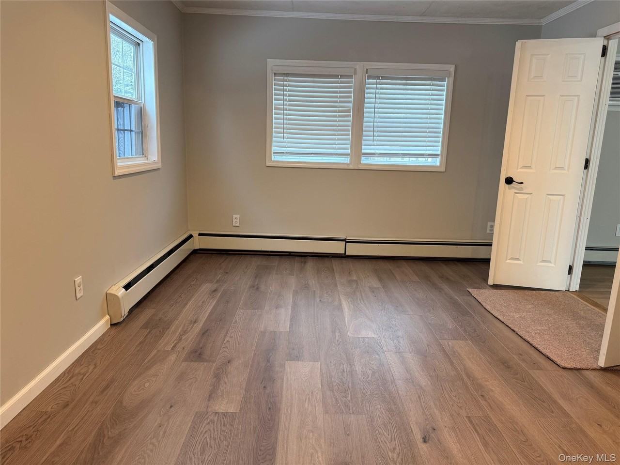 549 Blue Point Rd - Photo 2 of 12