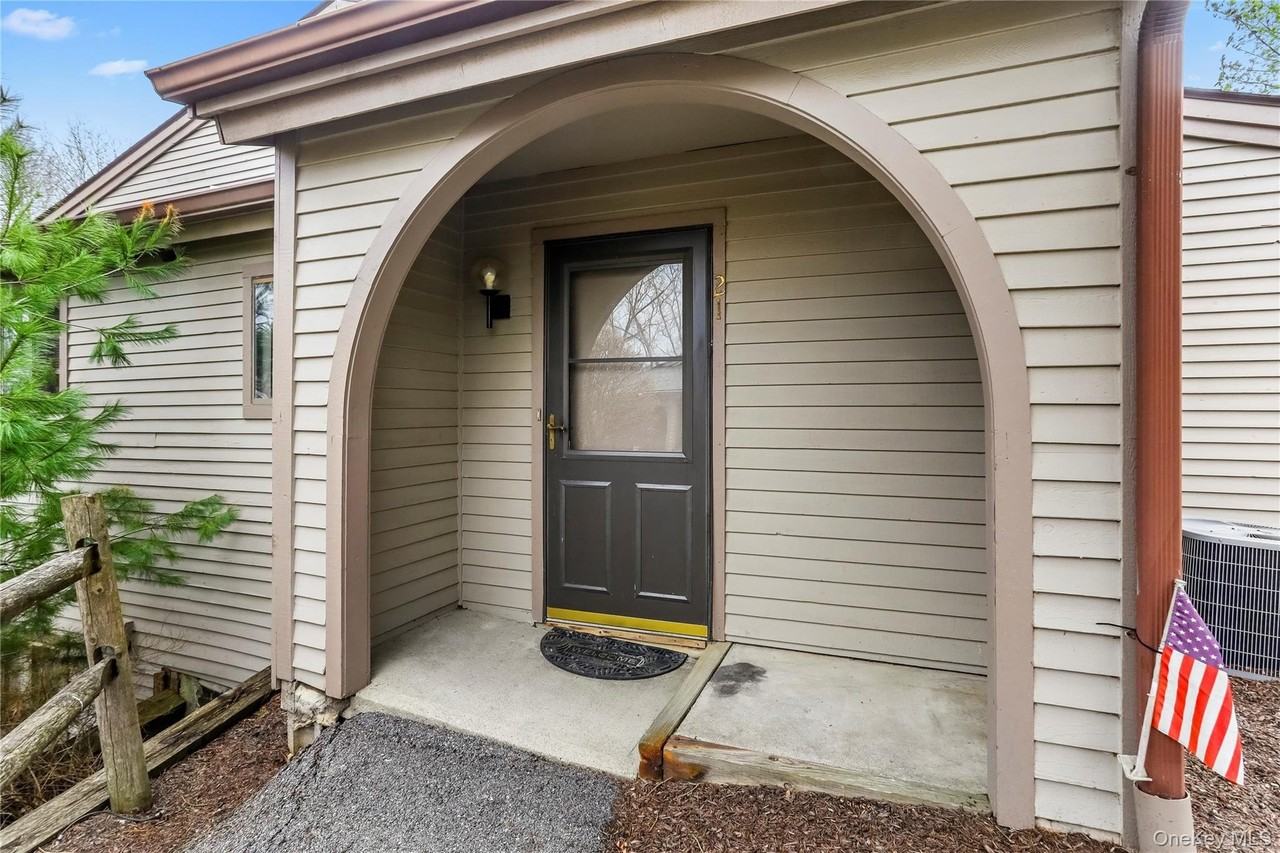 21 Scenic Vw - Photo 4 of 27