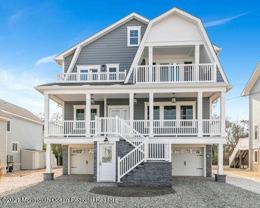 916 Ocean Avenue unit: Weekly Price - Photo 1 of 1