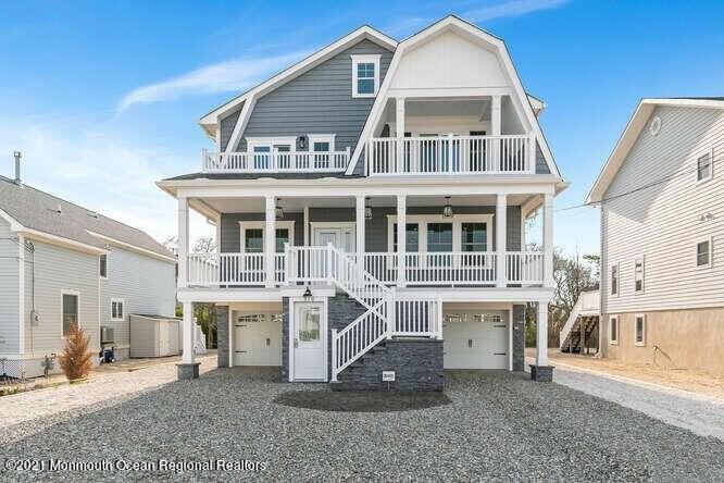 916 Ocean Avenue unit: Weekly Price - Photo 2 of 43