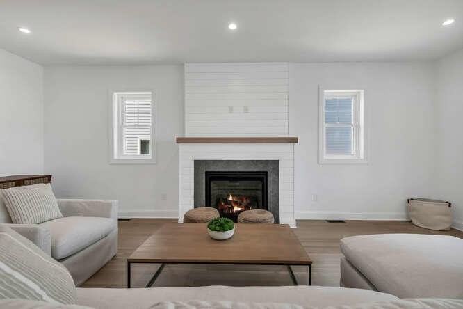 916 Ocean Avenue unit: Weekly Price - Photo 5 of 43