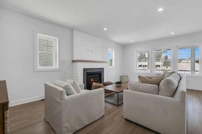 916 Ocean Avenue unit: Weekly Price - Photo 6 of 43