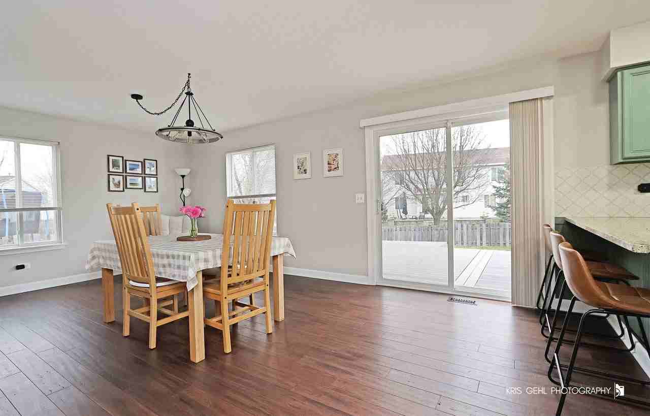 2764 Olympic Ct - Photo 5 of 32