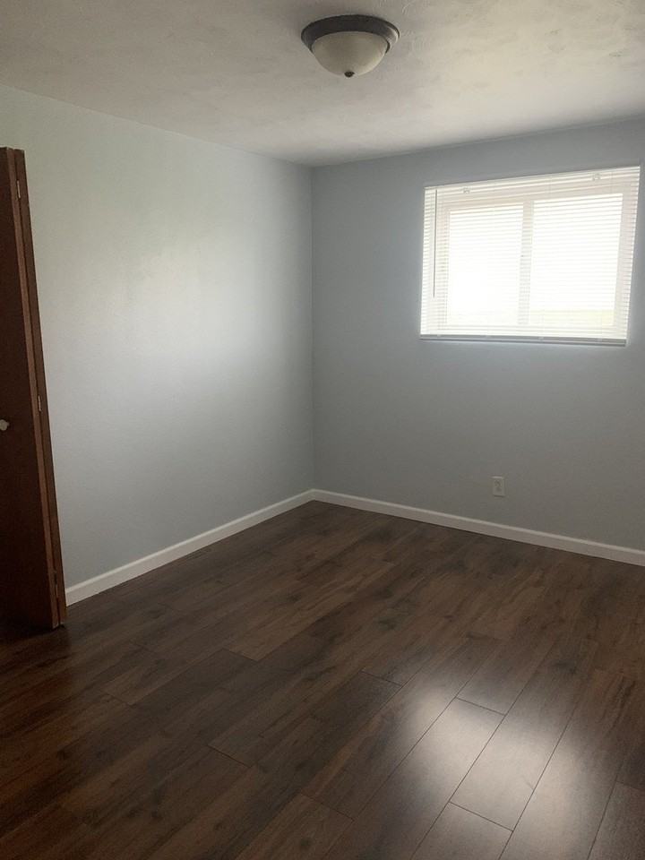 407 E Seminole St Apt 5 - Photo 4 of 10