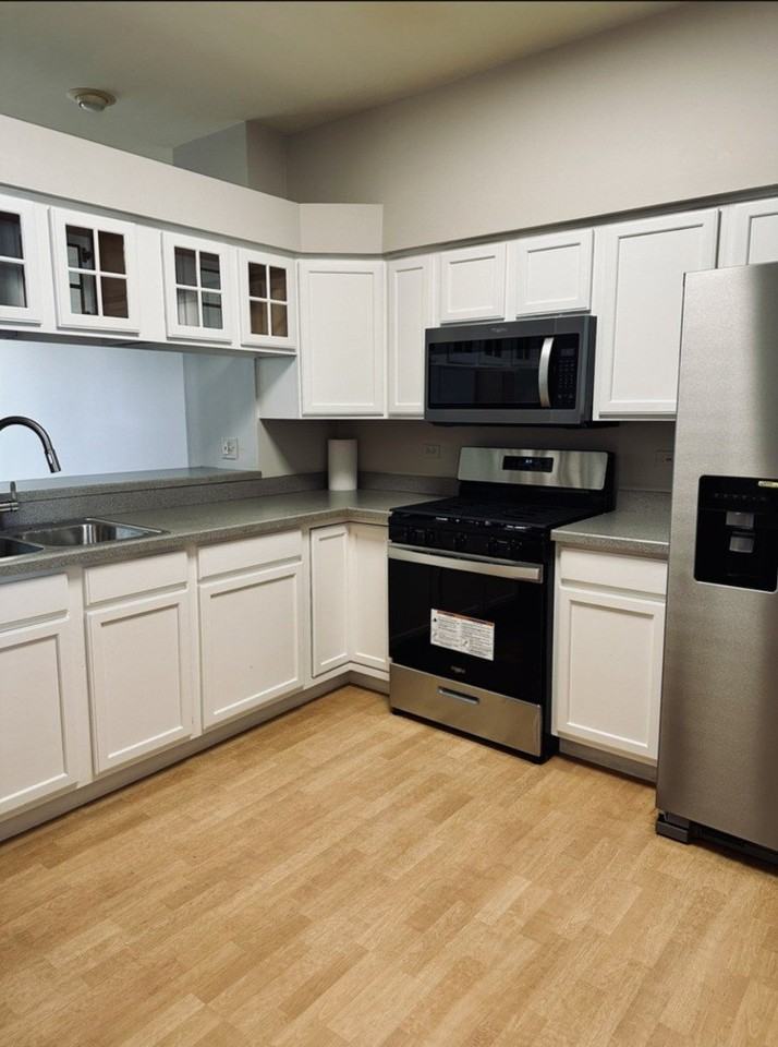 709 Blossom Ct Unit 709 - Photo 2 of 16