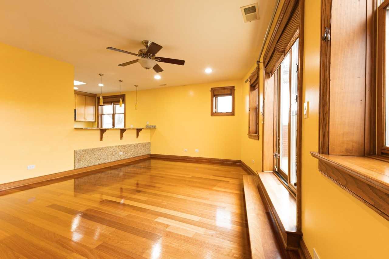 301 S Leavitt St Apt 4s - Photo 5 of 15