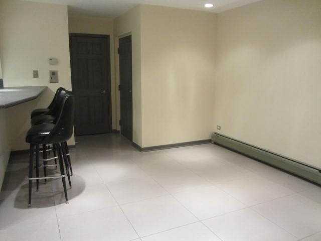 7610 W Grand Ave Apt 3d - Photo 3 of 31