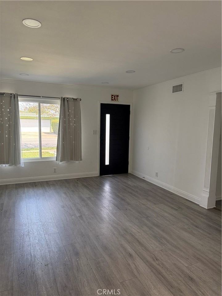 9422 Krepp Dr - Photo 2 of 12