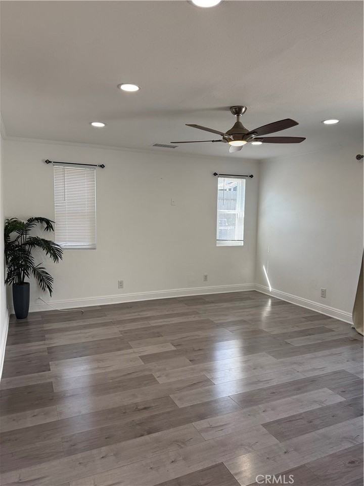 9422 Krepp Dr - Photo 4 of 12