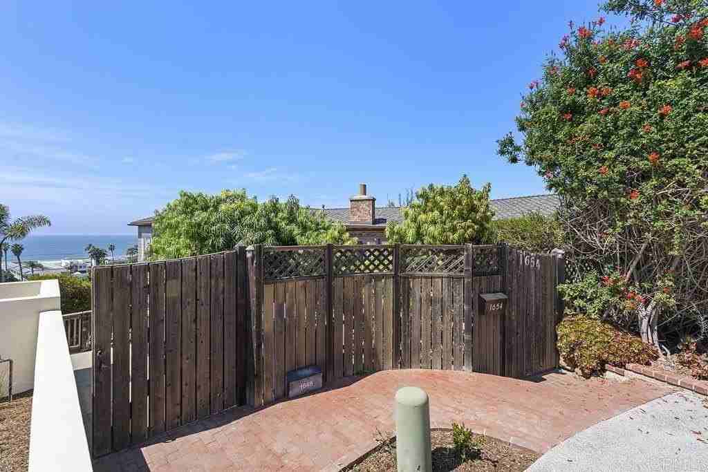 1654 Camino Del Mar - Photo 3 of 50
