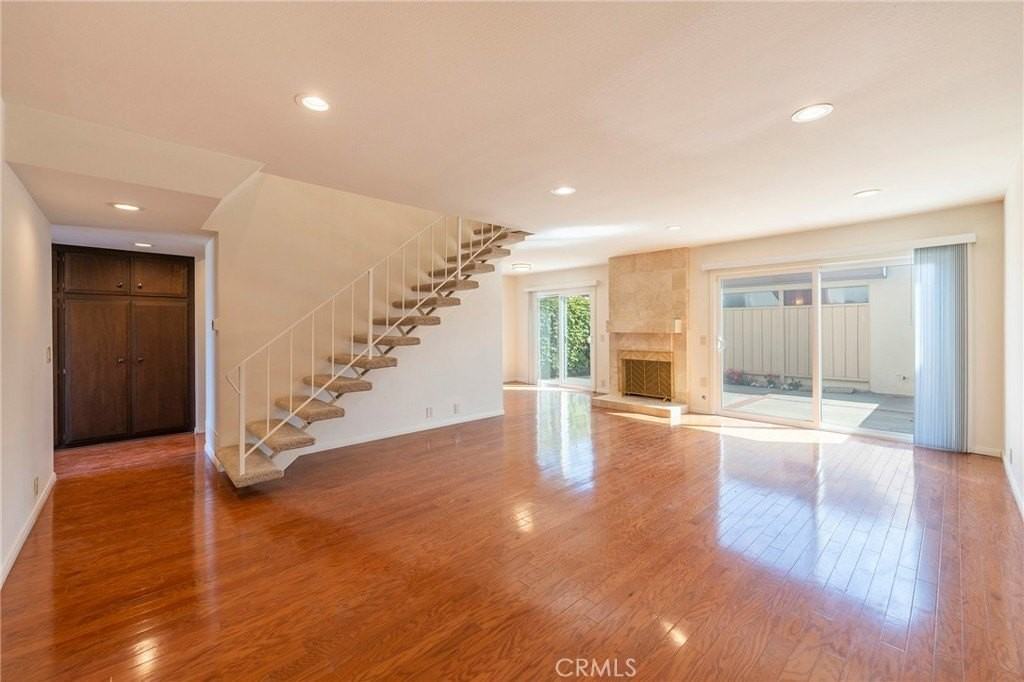 9752 Bluereef Dr - Photo 5 of 19