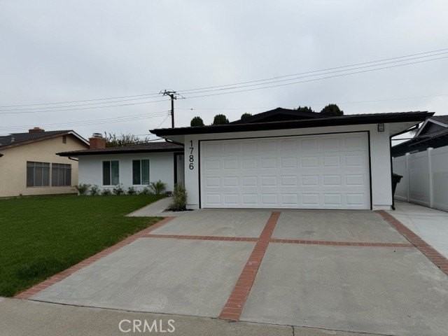 1786 Iowa St - Photo 2 of 10