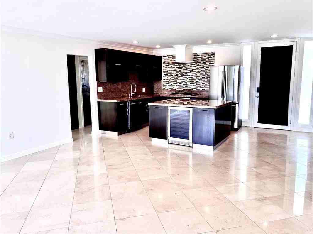 1510 W Balboa Blvd - Photo 4 of 24