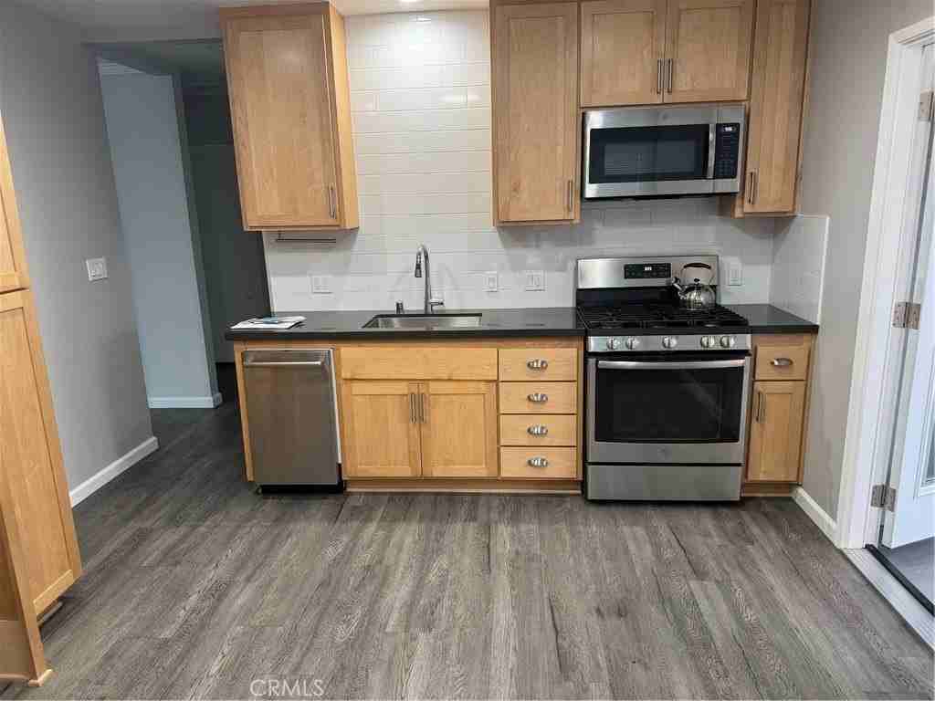 17531 San Jose St - Photo 4 of 20