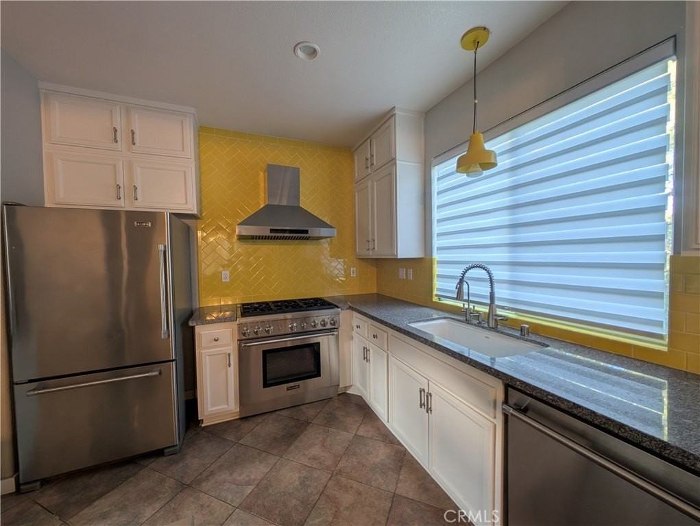 30802 Bayonne Ct - Photo 4 of 18