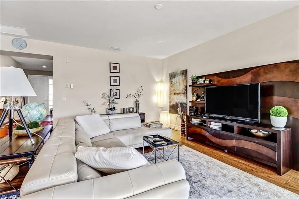 8416 Benelli Ct - Photo 3 of 25