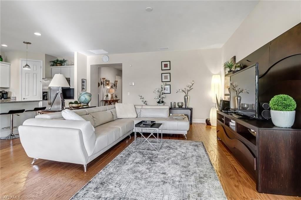 8416 Benelli Ct - Photo 4 of 25