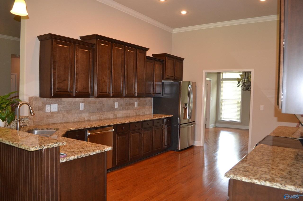 104 Rushing Brook Dr - Photo 4 of 41