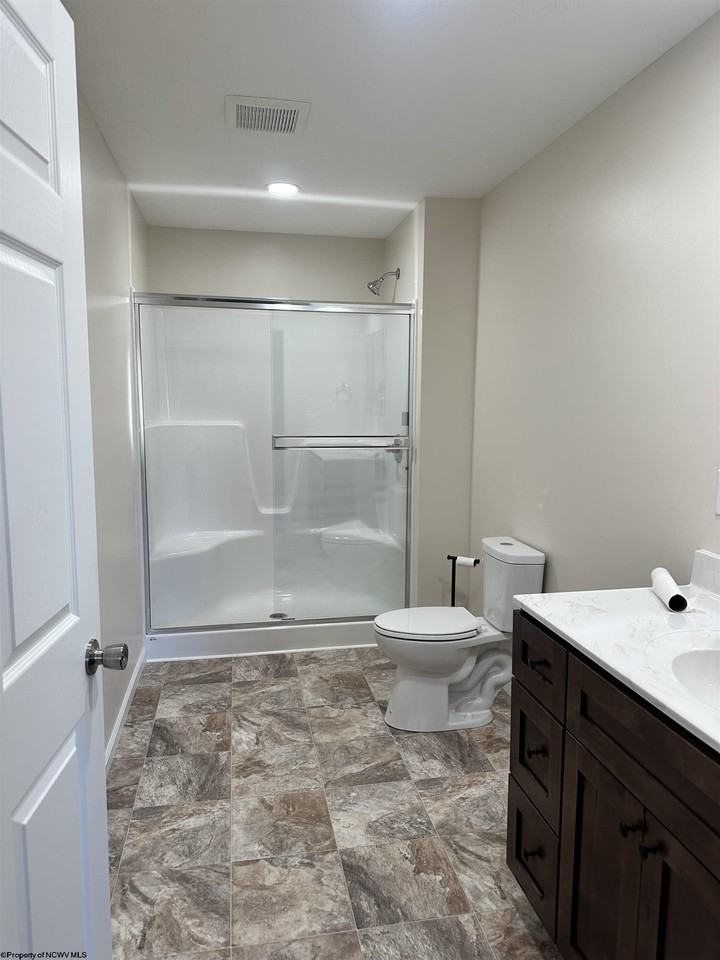 47 Thurman Ave - Photo 3 of 5