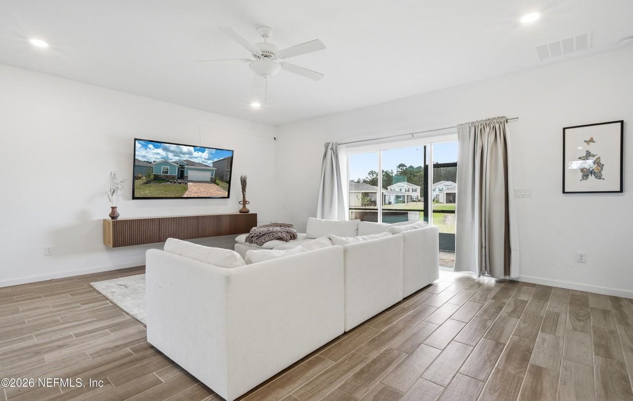 9846 Lemon Balm Way - Photo 5 of 32