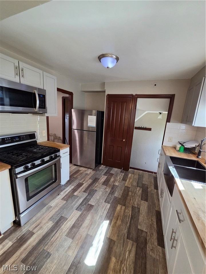 1275 S Green Rd - Photo 6 of 22