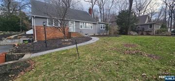 featured image of 49 Fayson Lake Rd