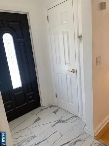 279 Slocum Way - Photo 2 of 20