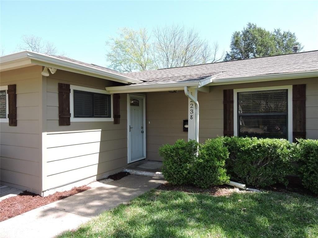 12238 Oberlin Dr - Photo 3 of 29