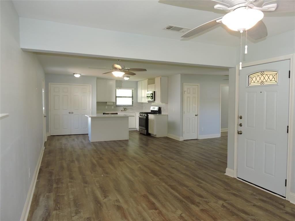 12238 Oberlin Dr - Photo 5 of 29