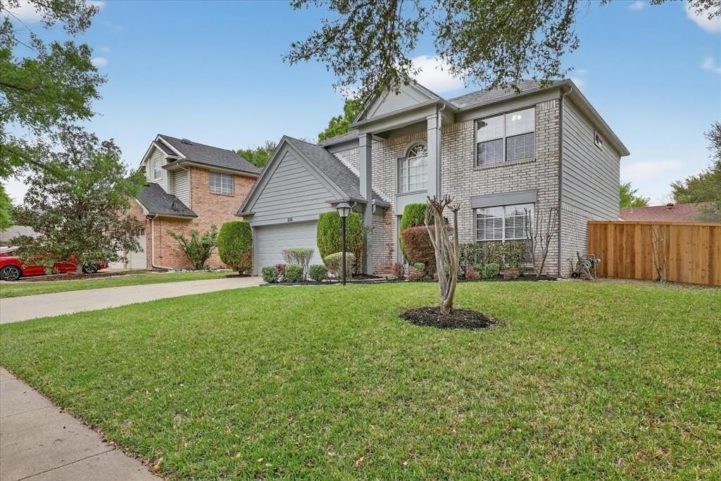 526 Newberry St - Photo 4 of 38