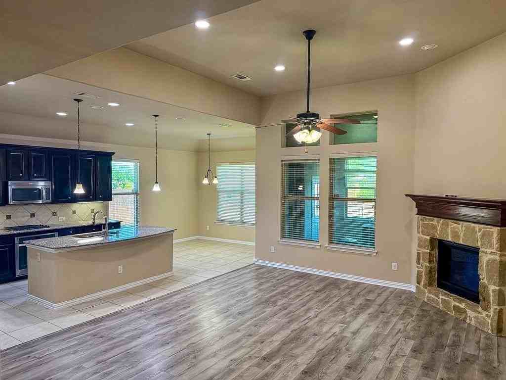 288 Benwick Dr - Photo 2 of 28