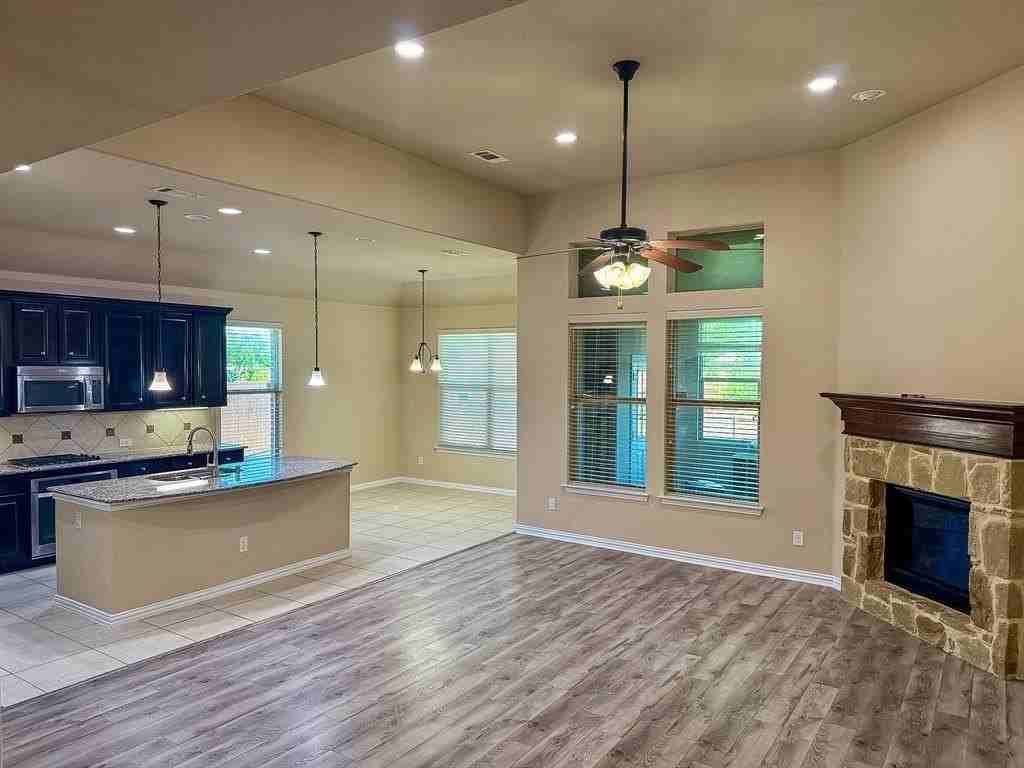 288 Benwick Dr - Photo 5 of 28