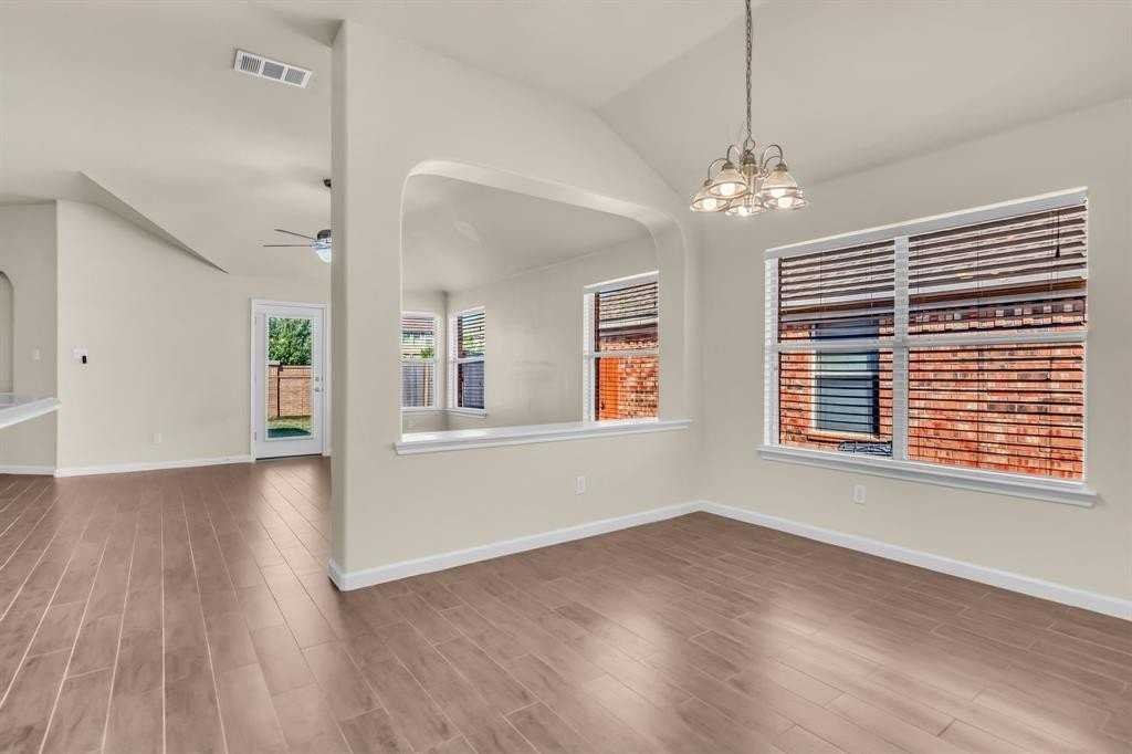 9941 Voss Ave - Photo 7 of 35