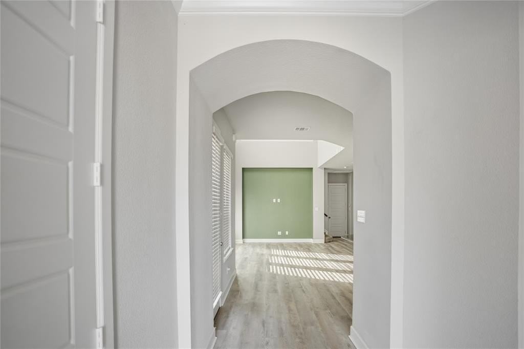 1621 Rose Willow Way - Photo 4 of 37