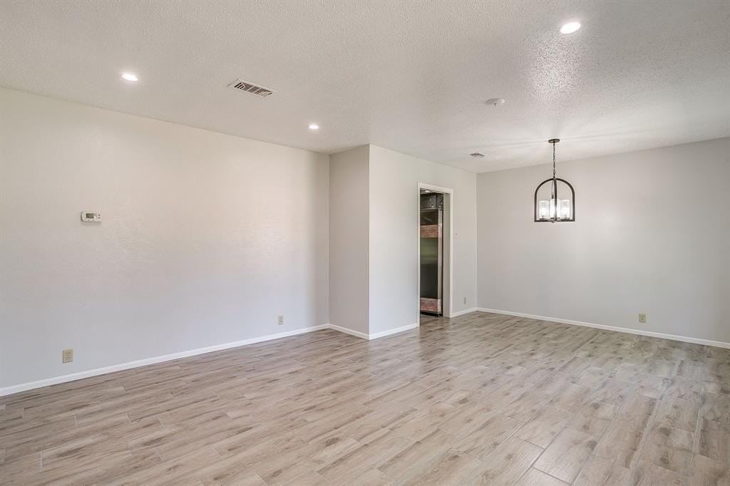 1225 Crestwood Dr - Photo 6 of 40