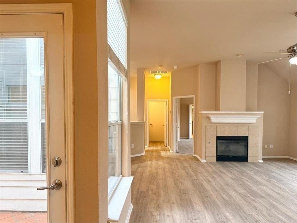 4501 Aspen Glen Rd - Photo 5 of 27