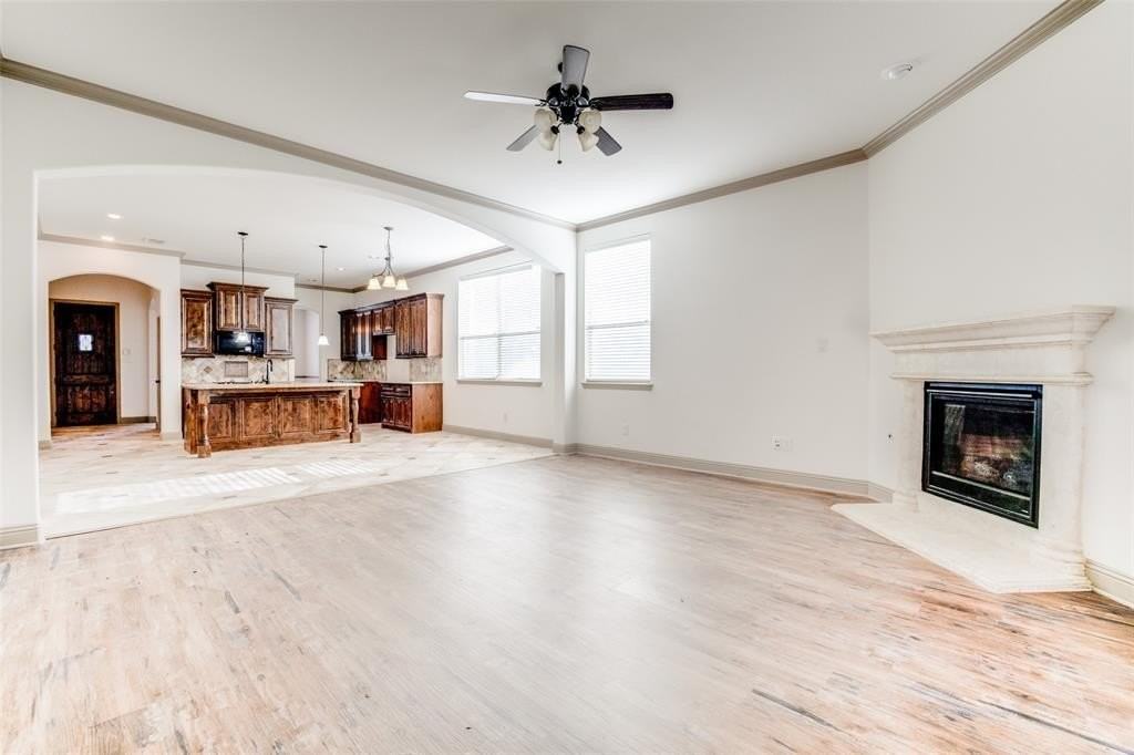 3005 Guadalupe Dr - Photo 4 of 23