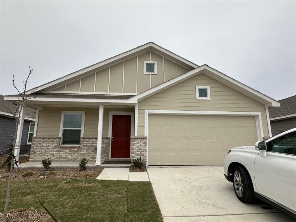 320 Dewberry St - Photo 3 of 19