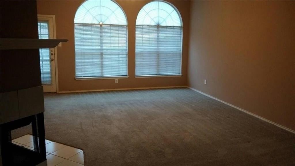 10213 Mallory Dr - Photo 6 of 14