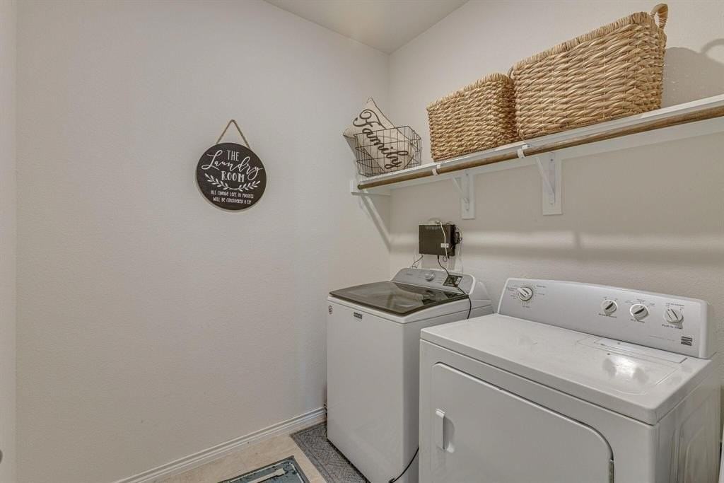 125 Coyote Trl - Photo 3 of 28