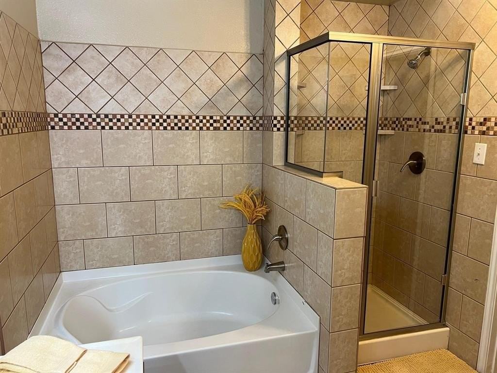 10524 Flagstaff Run - Photo 5 of 16