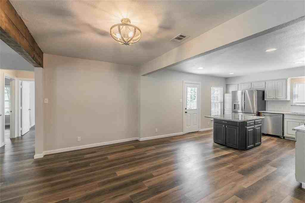 316 S 2nd St - Photo 5 of 27