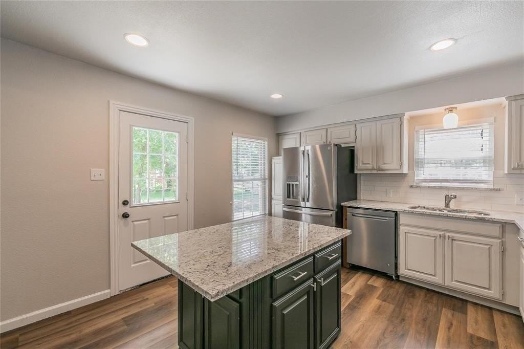 316 S 2nd St - Photo 7 of 27