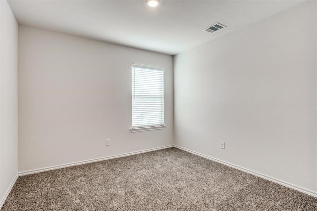 2801 Royal Acres - Photo 5 of 12