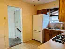 220 Mountainview Ave - Photo 1 of 1