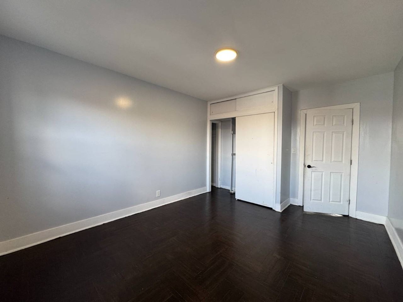 1254 White Plains Rd - Photo 6 of 11