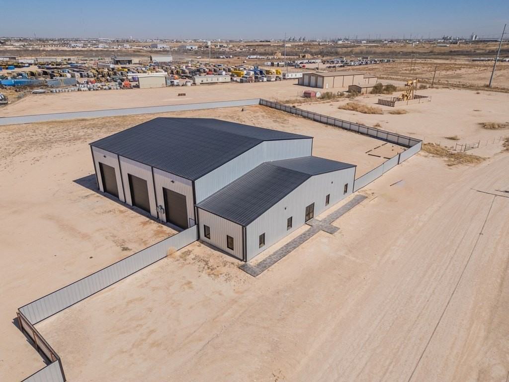 501 Sterling Park Rd - Photo 2 of 32