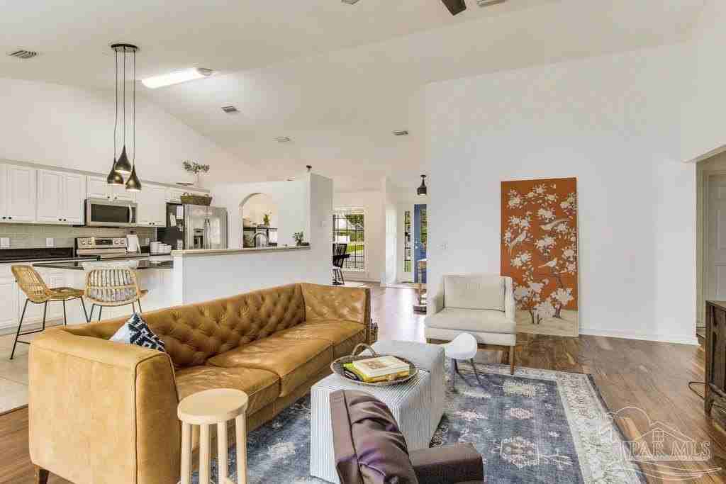 5217 Choctaw Ave - Photo 4 of 50