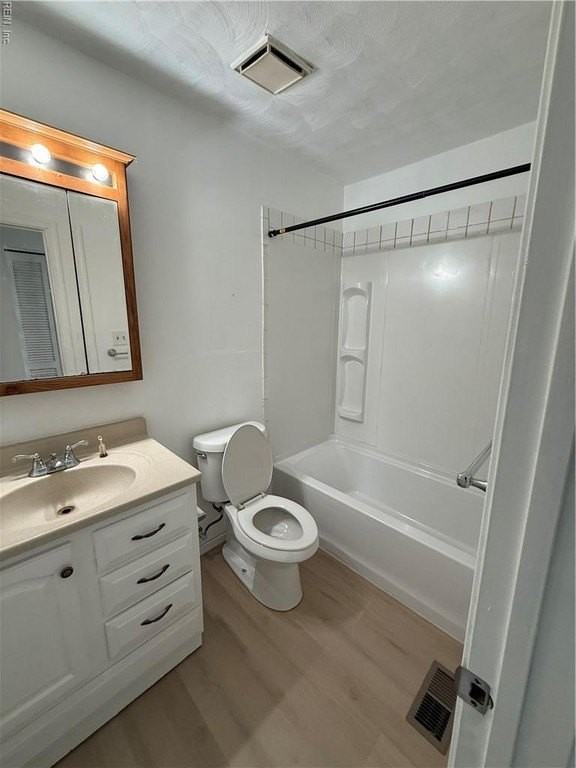 5512 Lynbrook Lndg - Photo 4 of 8